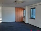 Offices to let in Tradeco Centar