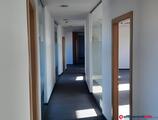 Offices to let in Tradeco Centar