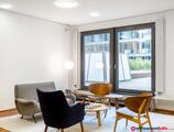 Offices to let in Access fully flexible workspaces and meeting areas in Regus Matrix