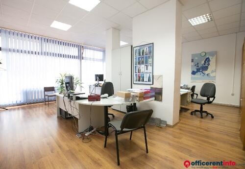 Offices to let in Uredski prostor 824 m2, Novi Zagreb