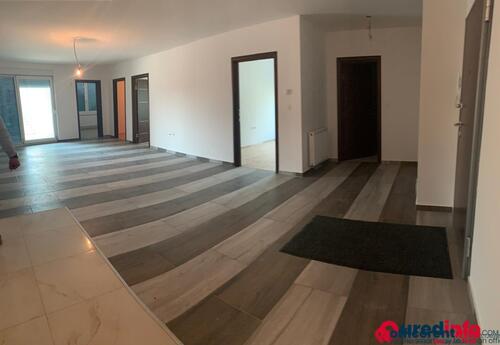 Offices to let in MADRIA living&working