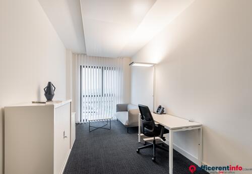 Offices to let in Flexible workspace in Regus Slavonski Brod City Centre